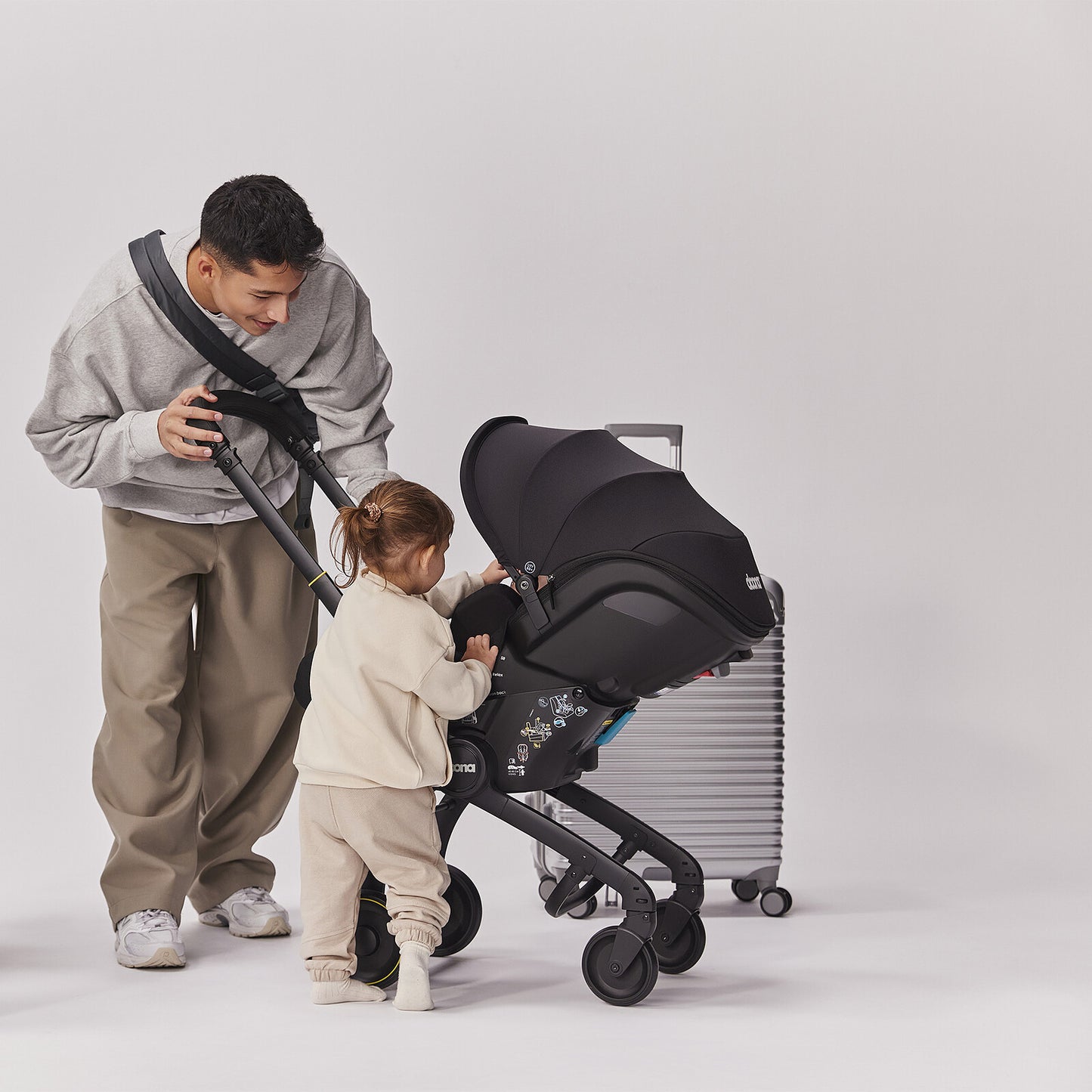 Assise rĂ©versible Nuna MIXX Next Riveted â face parent