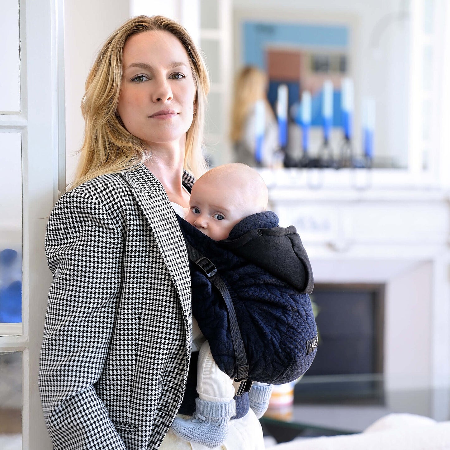 Capuche amovible et bretelles confortables du HoodieCarrier 2 Love Radius