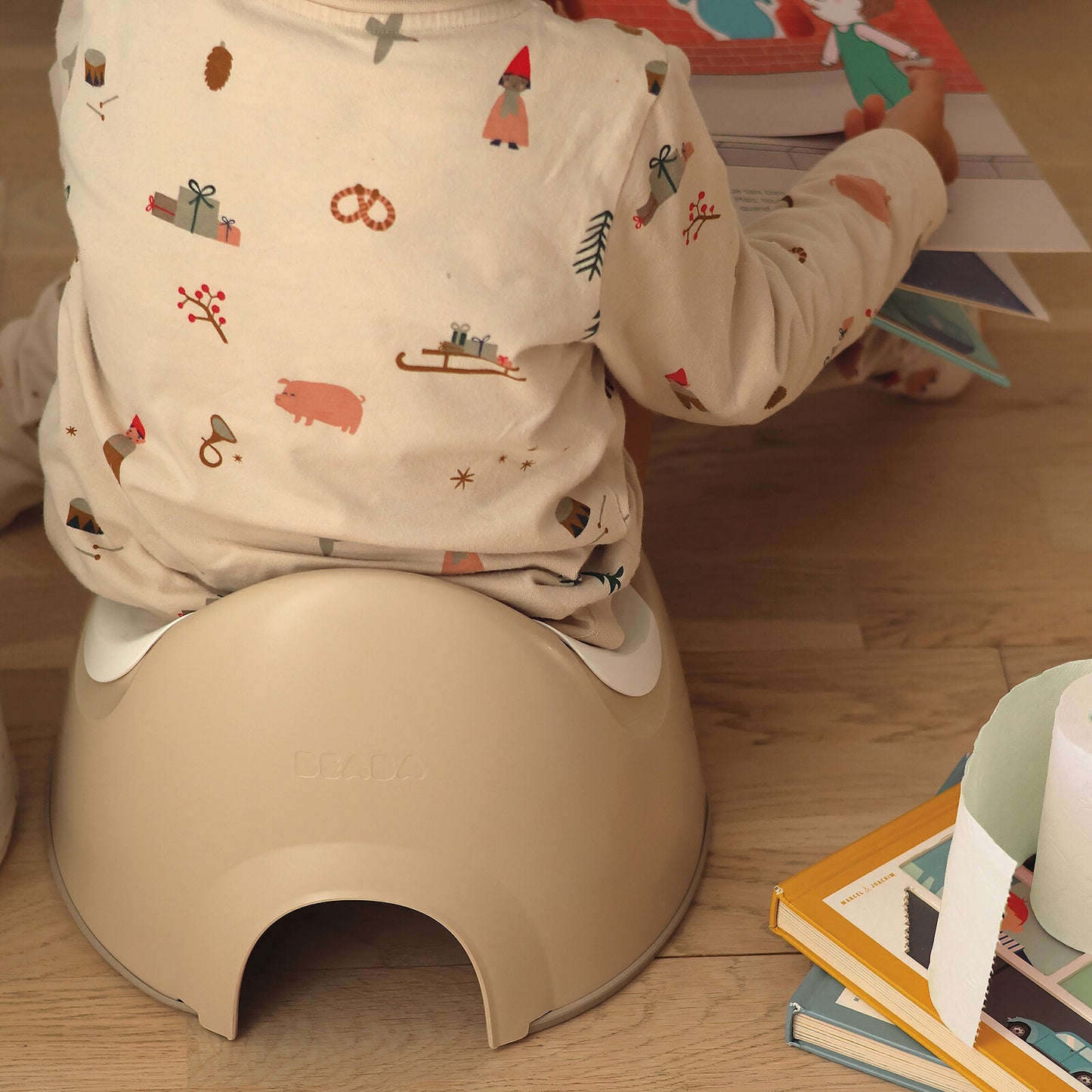 Pot bébé BÉABA ergonomique avec poignées coloris Old Pink