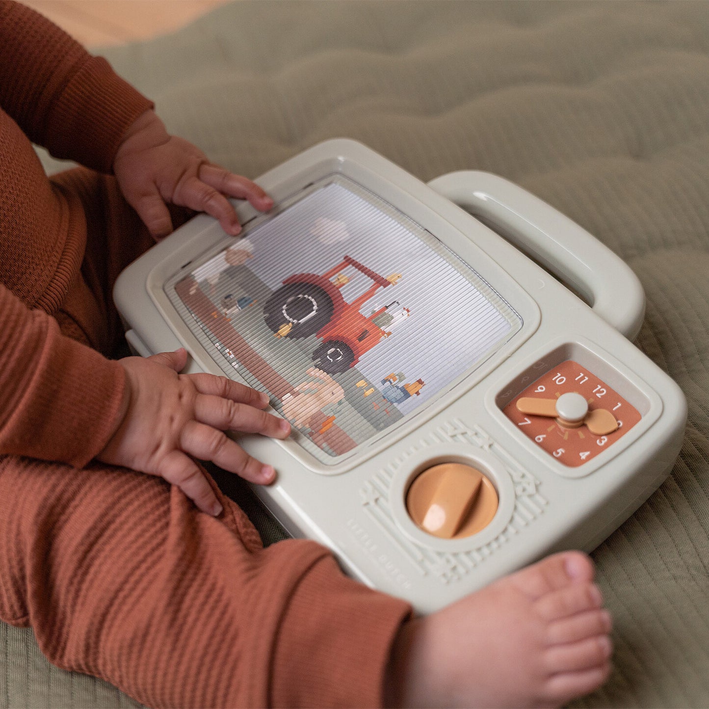 Télévision musicale en bois et plastique coloré pour bébé