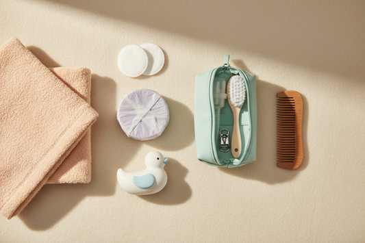 Les essentiels soin & hygiène pour bébé : guide complet