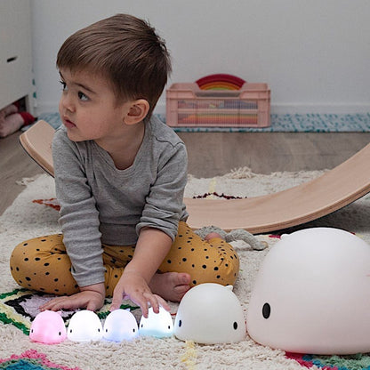 Flow Moyenne Veilleuse Baleine Moby – Veilleuse baleine rechargeable enfant