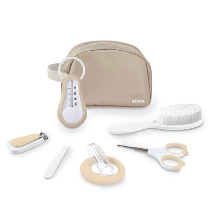 trousse de toilette nomade bebe Beaba clay earth 7 accessoires 1