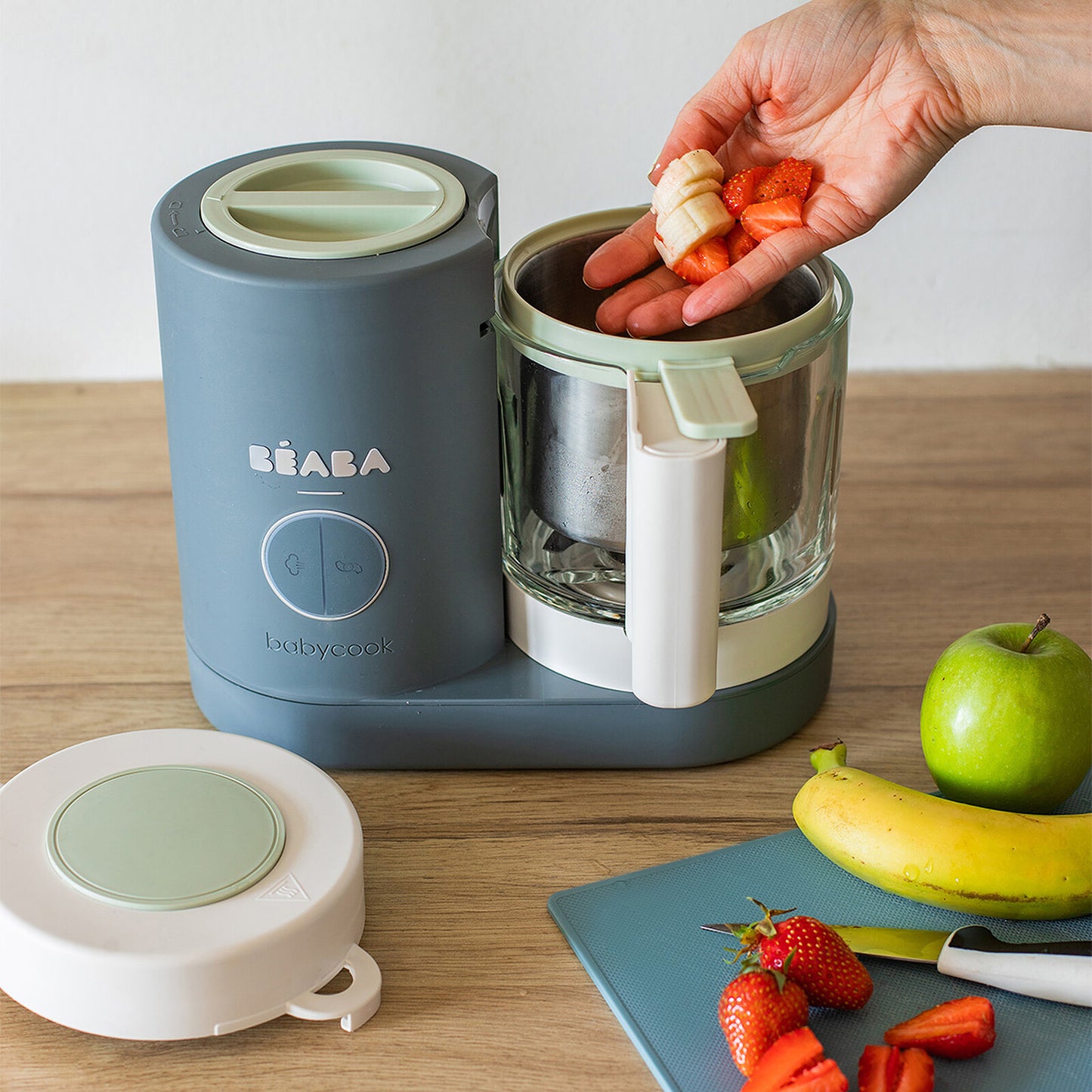 LT : Béaba Babycook Neo Eucalyptus en mode cuisson vapeur