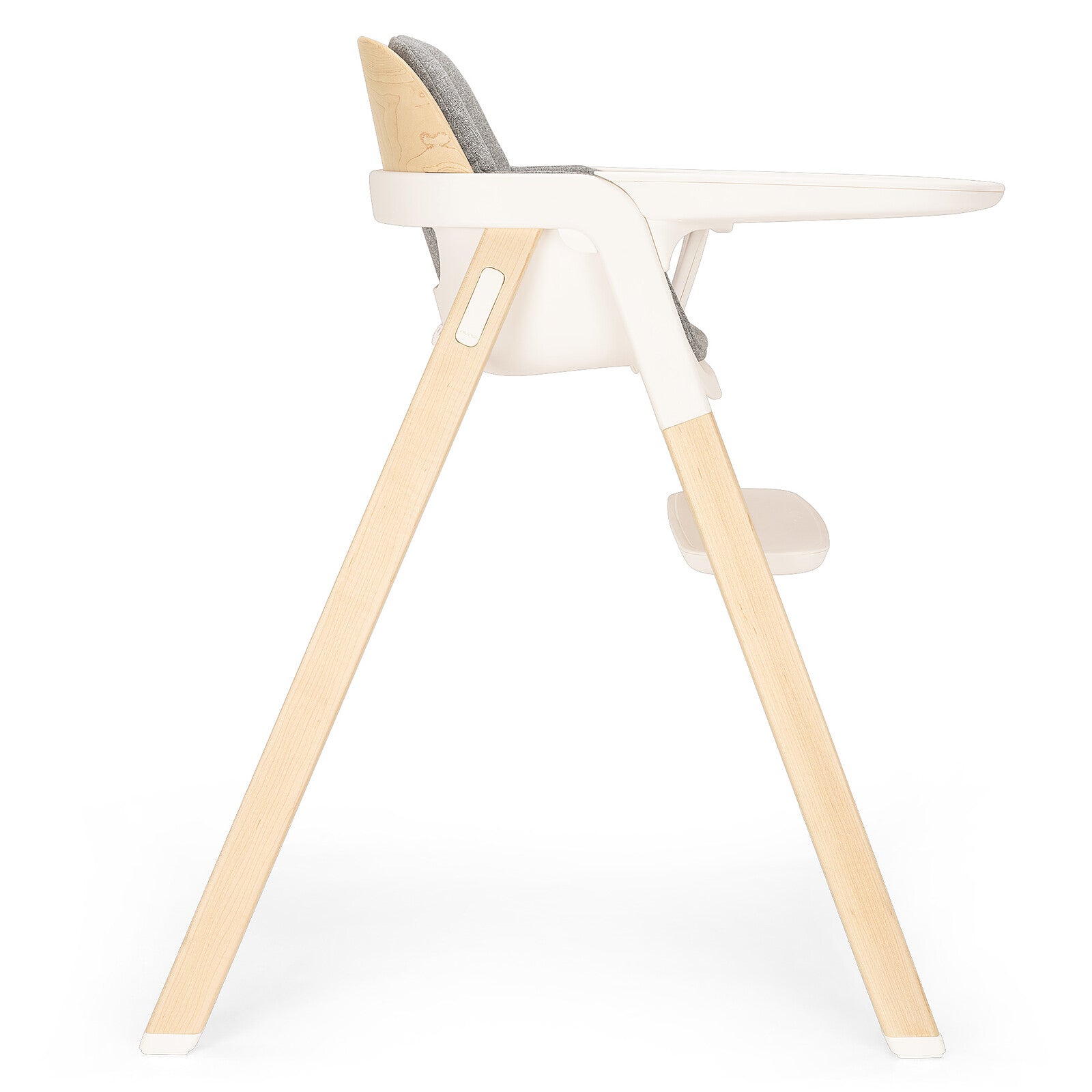 Système MagneTech secure snap™ de la chaise haute Nuna Bryn Heritage, sécurité et confort premium pour bébé.