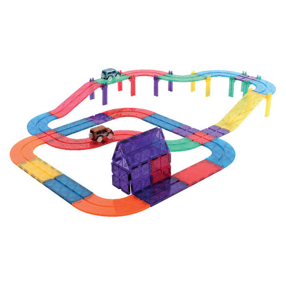 Enfant jouant avec le Cleverclixx Kit Circuit de Couleurs Vives