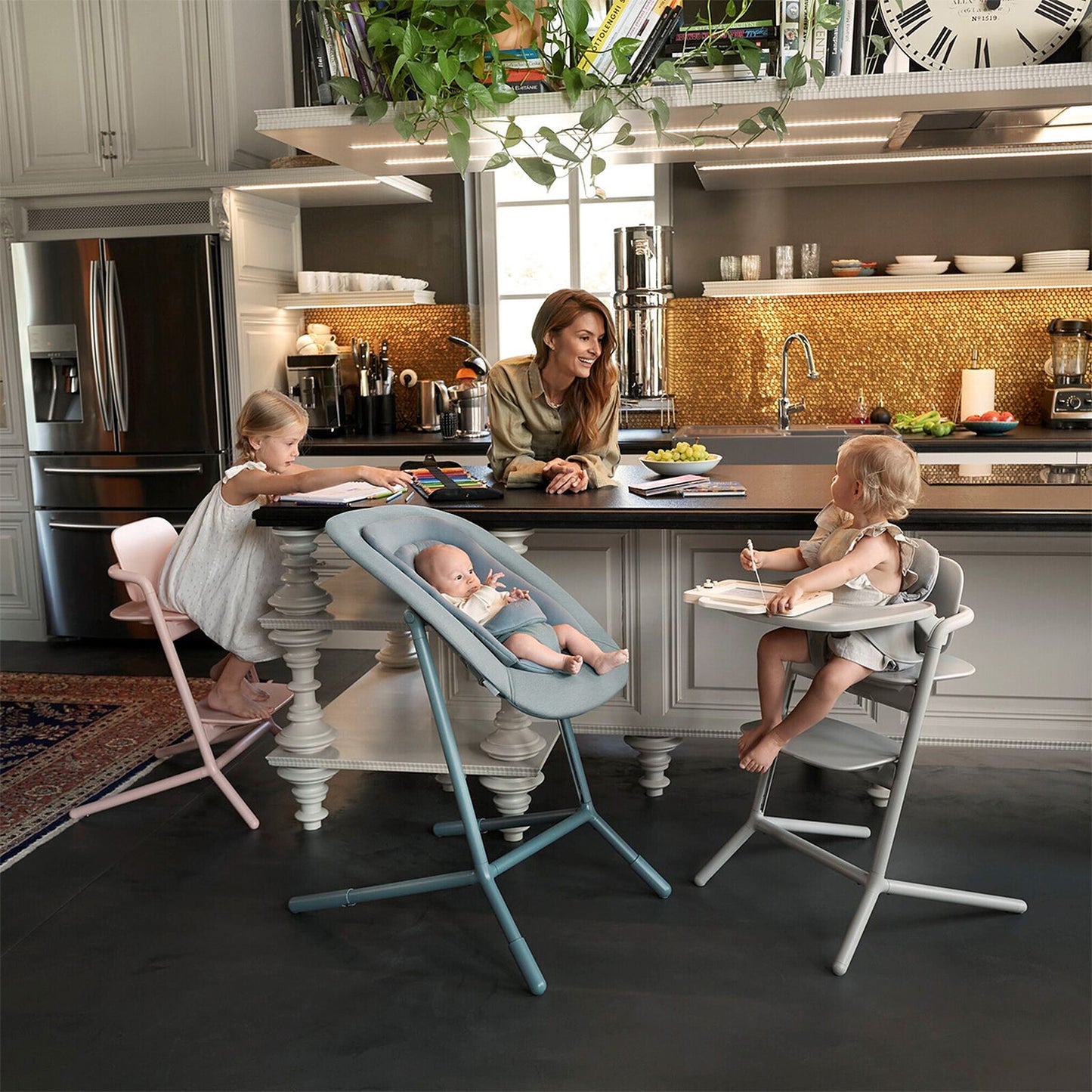 Chaise haute Cybex Lemo 2 avec transat et accessoires
