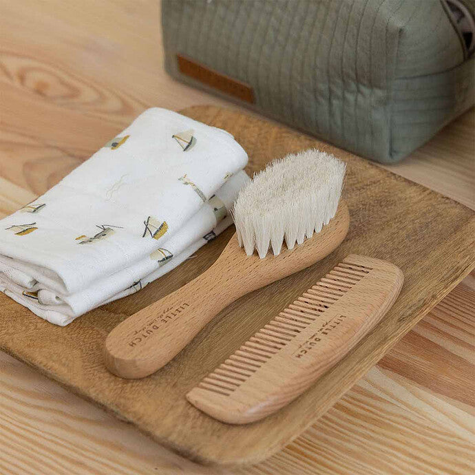 set brosse et peigne doux pour bebe Little Dutch 2