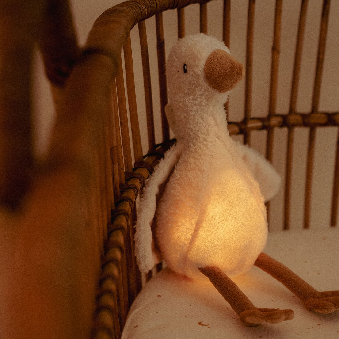 Veilleuse peluche oie Little Dutch lumière douce pour le sommeil de bébé
