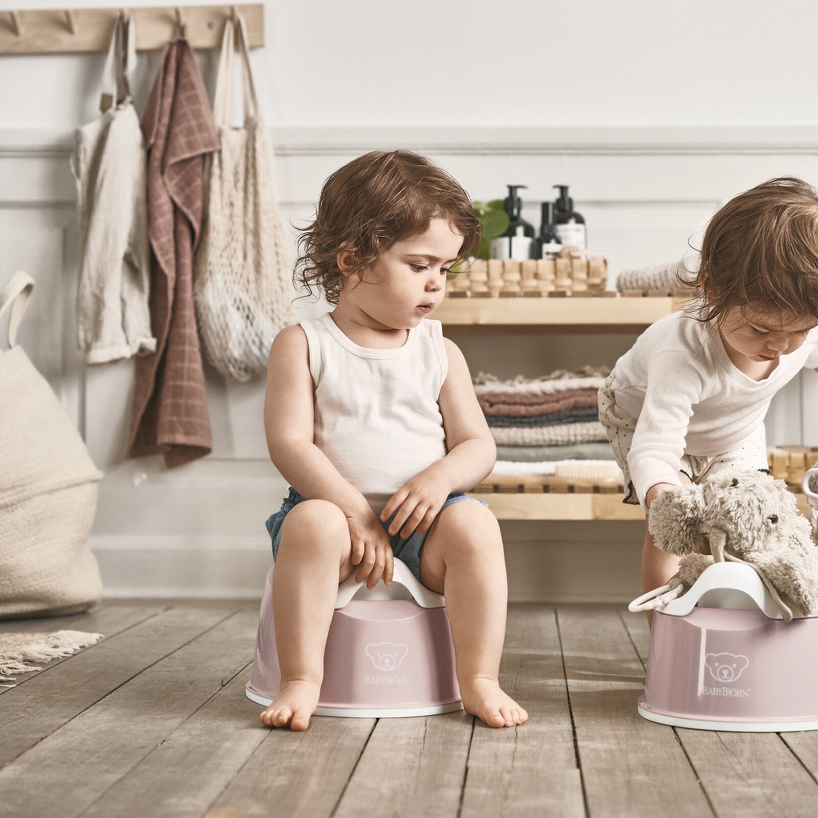 Pot d’apprentissage bébé BabyBjörn modèle Smart
