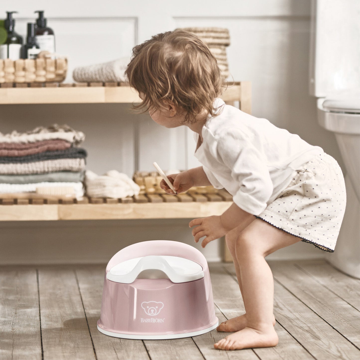 Pot bébé ergonomique BabyBjörn rose pastel
