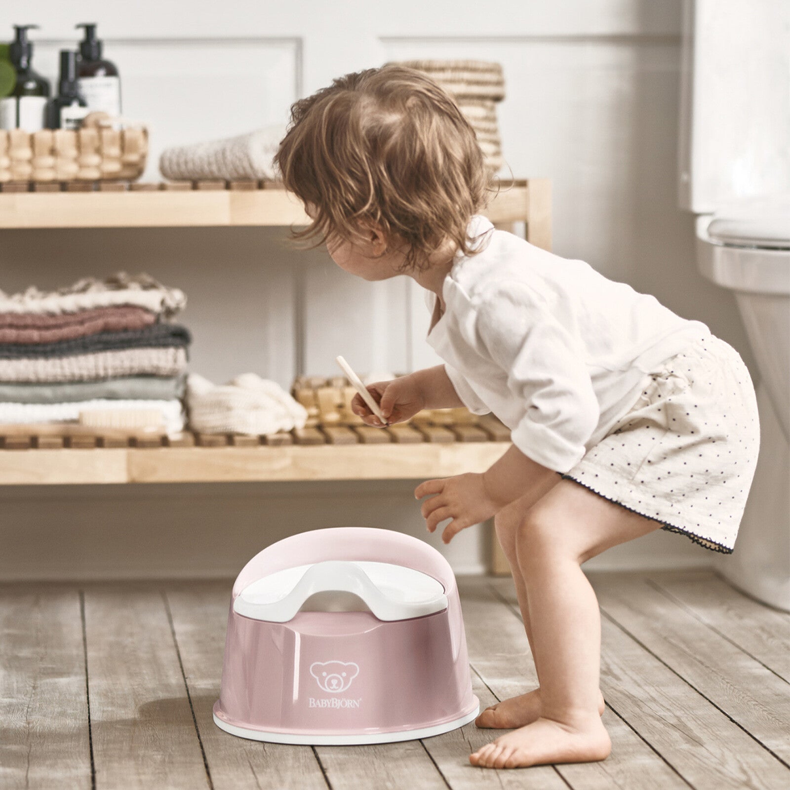 Pot bébé ergonomique BabyBjörn rose pastel
