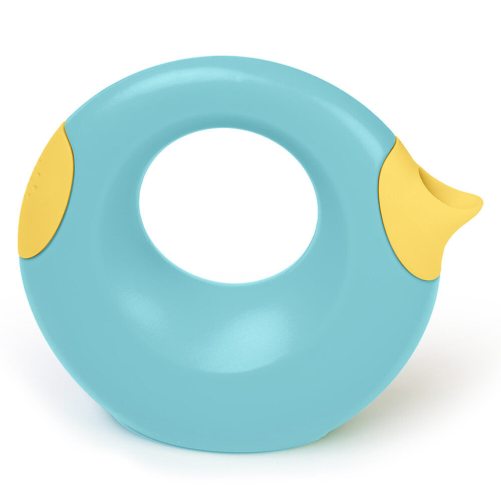 Arrosoir Cana Small Bleu Quut pour enfants, idéal pour les jeux d’eau à la plage, au jardin ou dans le bain