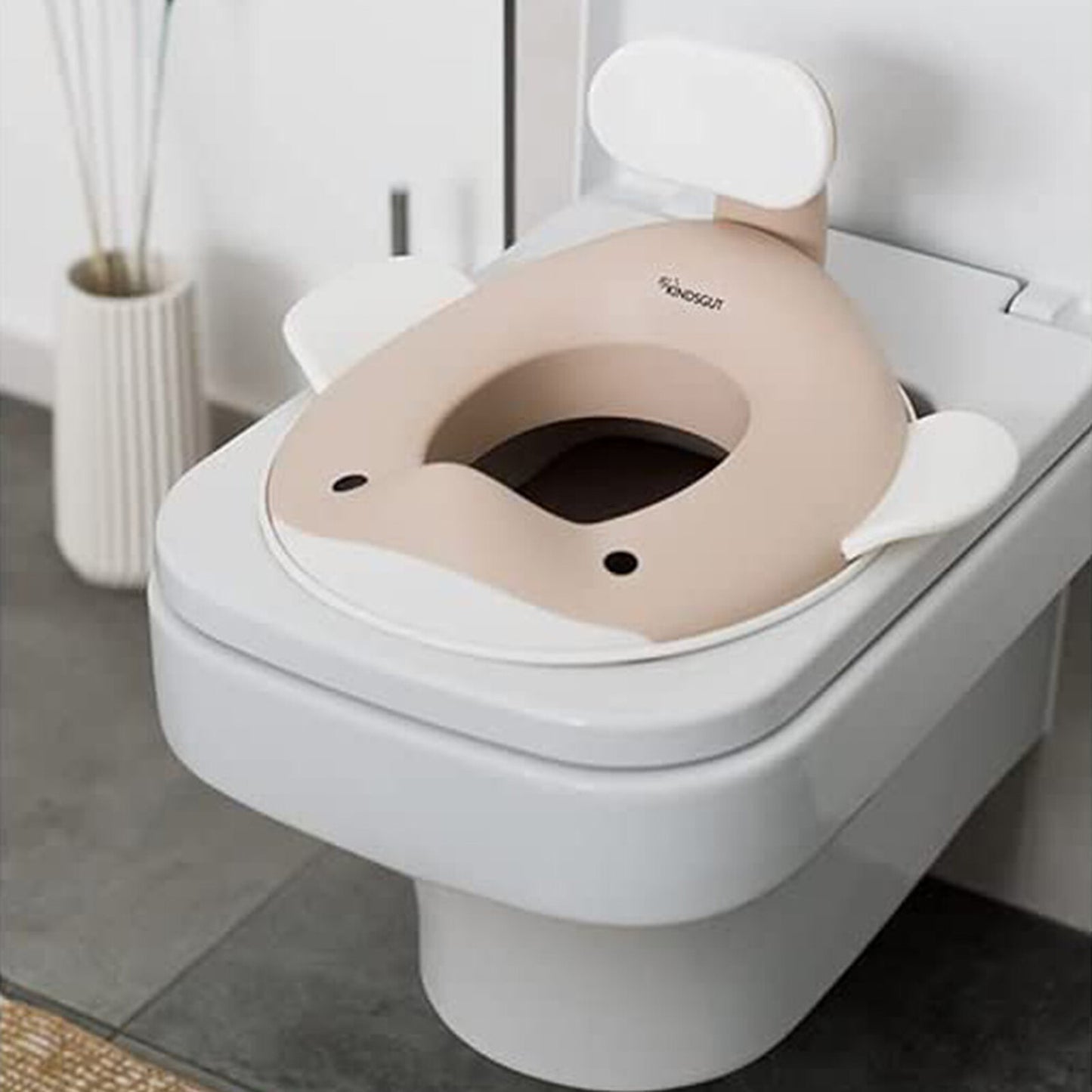 éducteur de toilette bébé adapté aux toilettes standards