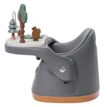 Accessoires du rehausseur de chaise Maxi-Cosi Jay Plus avec tablette amovible et harnais de sécurité.