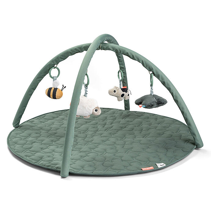 Tapis d eveil bebe Done by Deer Tiny Farm vert avec arches