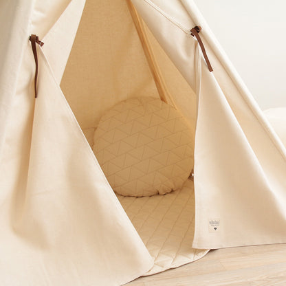 Détail du tissu et des barres du Tipi Nevada Natural Nobodinoz