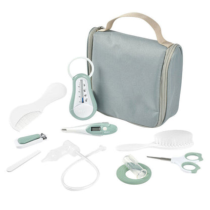 trousse de toilette nomade bebe Beaba sage green 10 accessoires 1