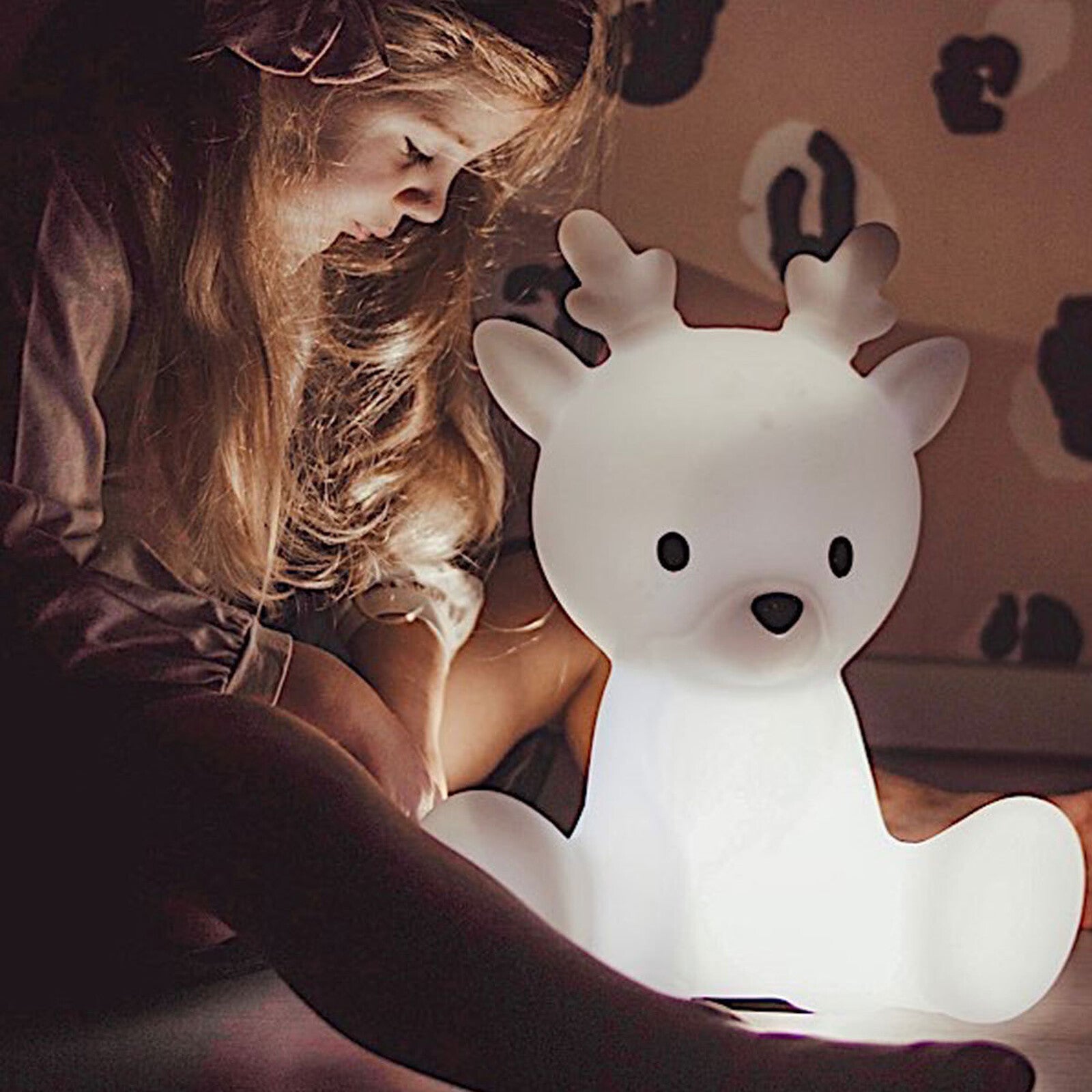 Veilleuse Fabian Medium blanc rechargeable USB pour bébé 4

